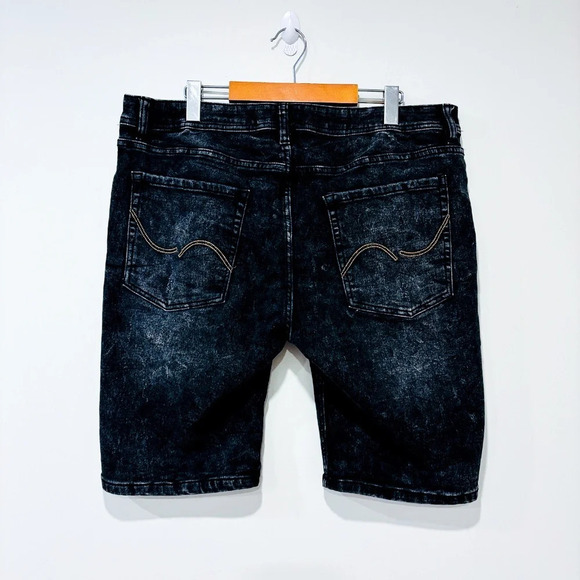 UH DENIM Distressed Black Jean Bermuda Shorts – Size 36 * - Picture 7 of 8